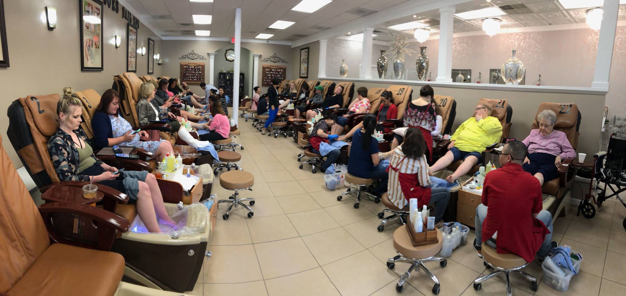Manicure/Pedicure: Tips and Toes Nail Spa